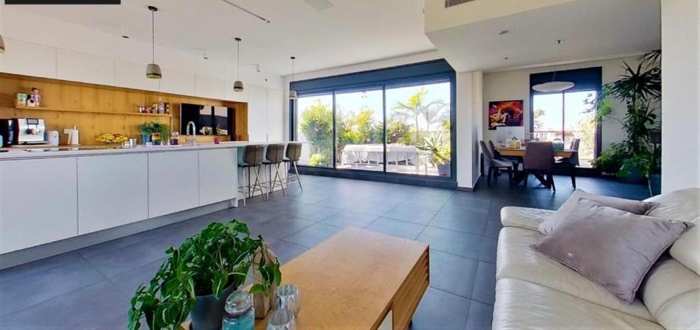 Suite And Room In A Breathtaking New Designed Penthouse In Se Tlv Tel Aviv Ngoại thất bức ảnh