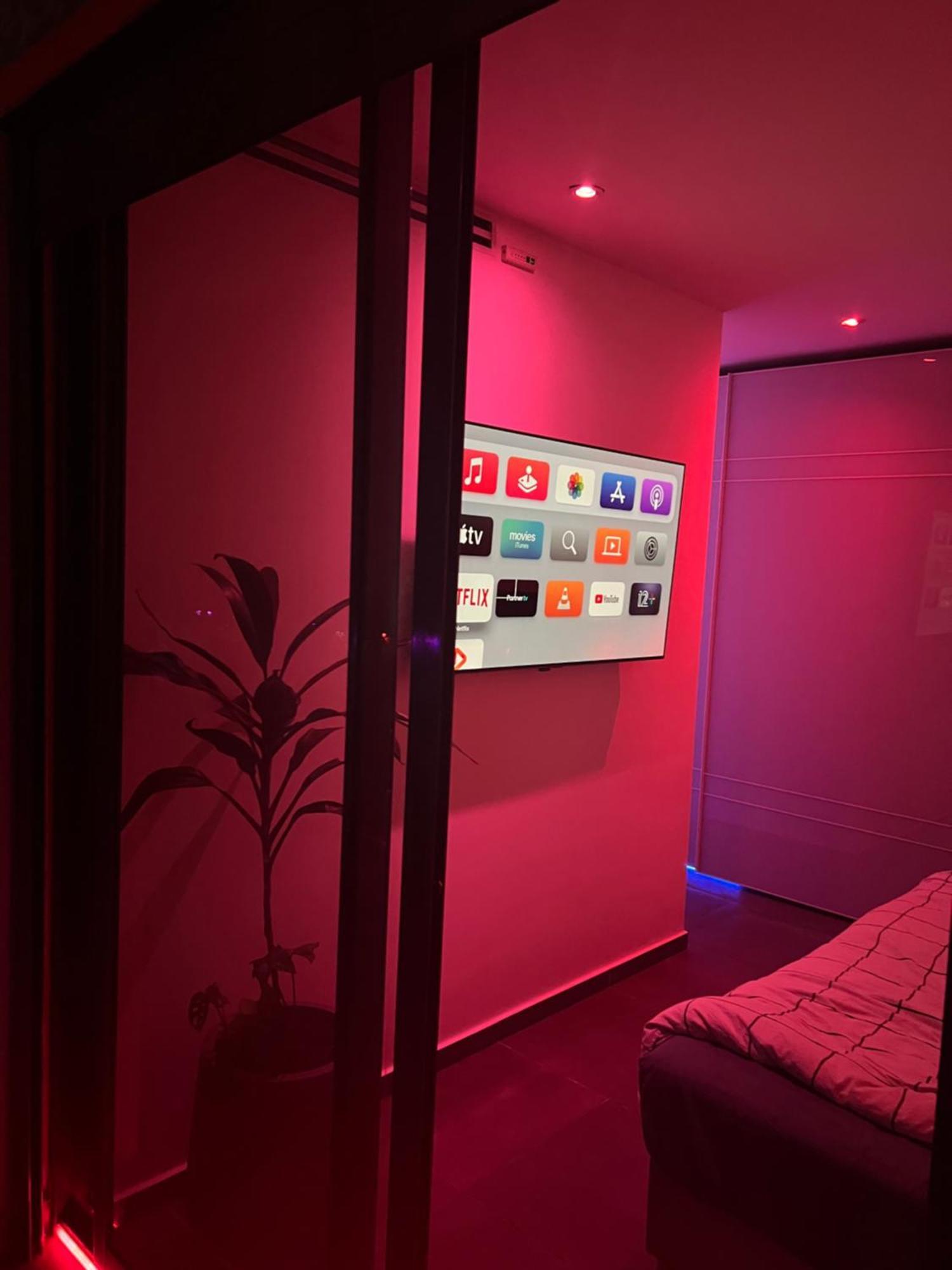 Suite And Room In A Breathtaking New Designed Penthouse In Se Tlv Tel Aviv Phòng bức ảnh