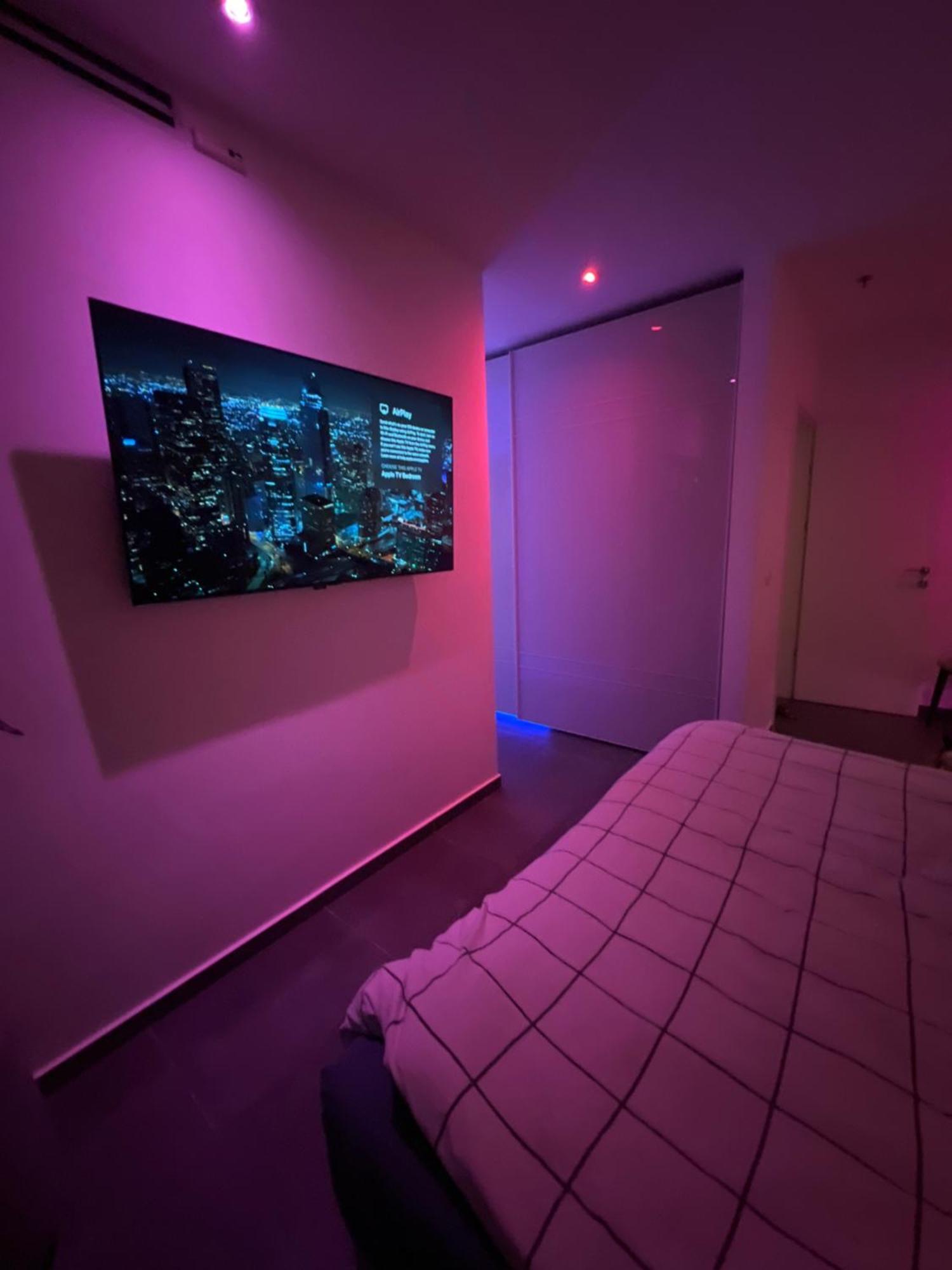 Suite And Room In A Breathtaking New Designed Penthouse In Se Tlv Tel Aviv Phòng bức ảnh